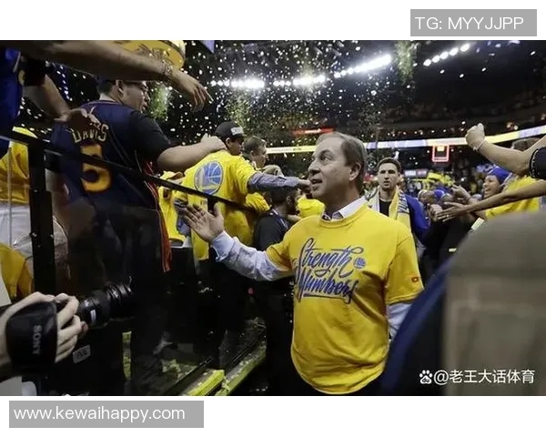 勇士豪掷19亿美元破奢侈税纪录成功争夺附加赛资格