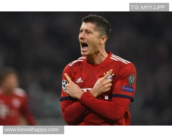 莱万状态火热欧冠赛场10场斩获12球领跑射手榜前景光明 莱万状态火热欧冠赛场10场斩获12球领跑射手榜前景光明