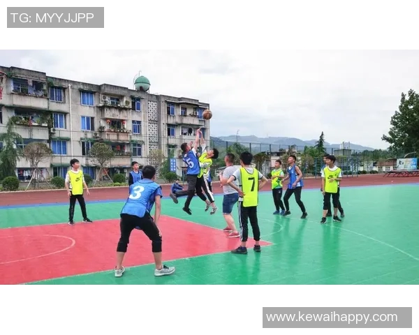 成都篮球队在洲际杯中的个人能力展现与战术配合分析MBA