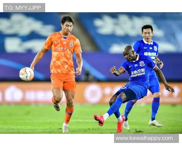 鲁能与恒大球迷激情对决精彩瞬间回顾视频分享 鲁能与恒大球迷激情对决精彩瞬间回顾视频分享