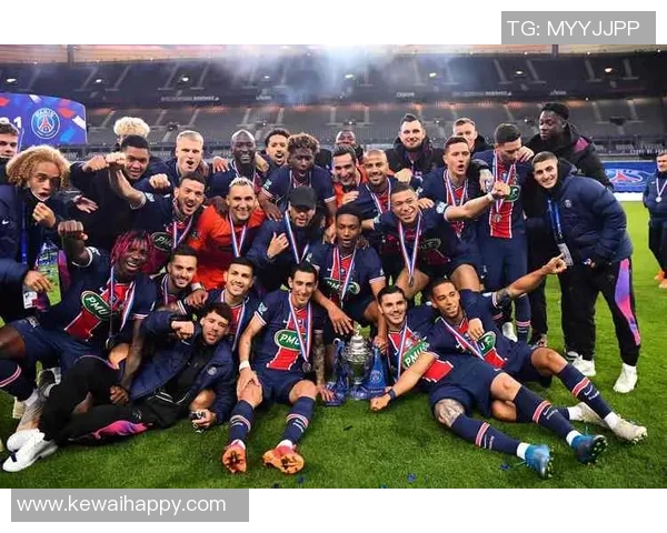 07AC米兰对阵曼联的首发阵容分析与战术解析