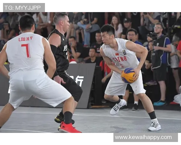 成都篮球队技术揭秘：从战术到训练全方位解析篮球巨献的背后故事