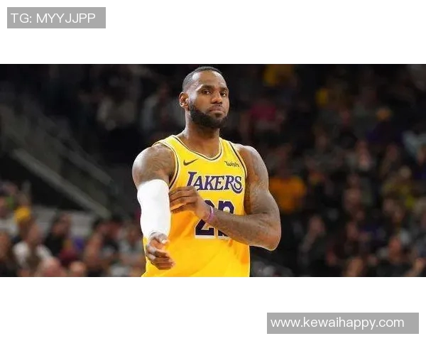 湖人队与太阳队首节激战回顾球员表现与战术分析